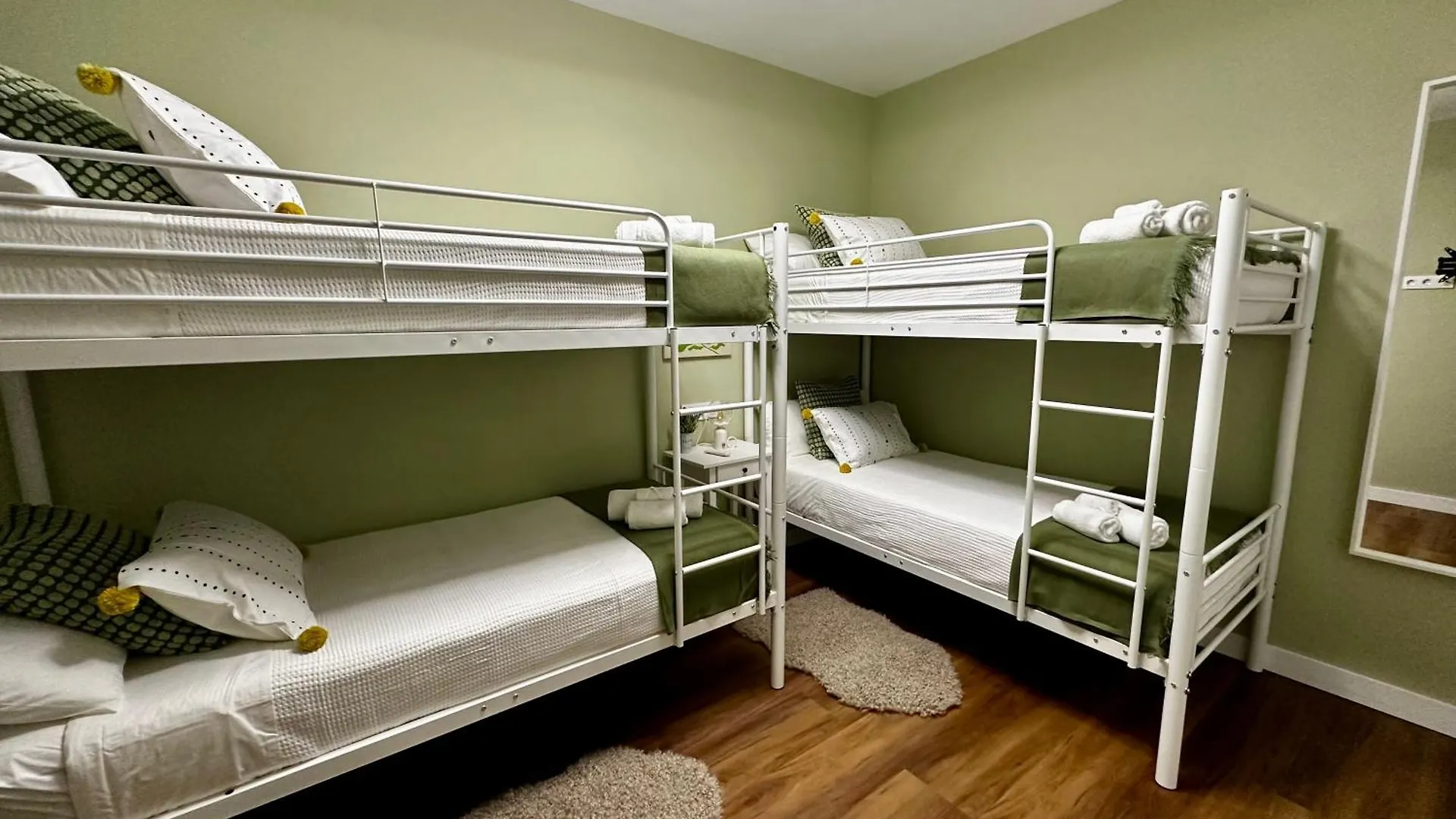 Bastinazo Alohadream - Luxury Premium - Dormirdcategoria Condeto En La Mejor Ubicacion De La Ciudad, Especial Grupos, Insonorizado, Aire Acondicionado En Todas Las Habitaciones, Tv 100