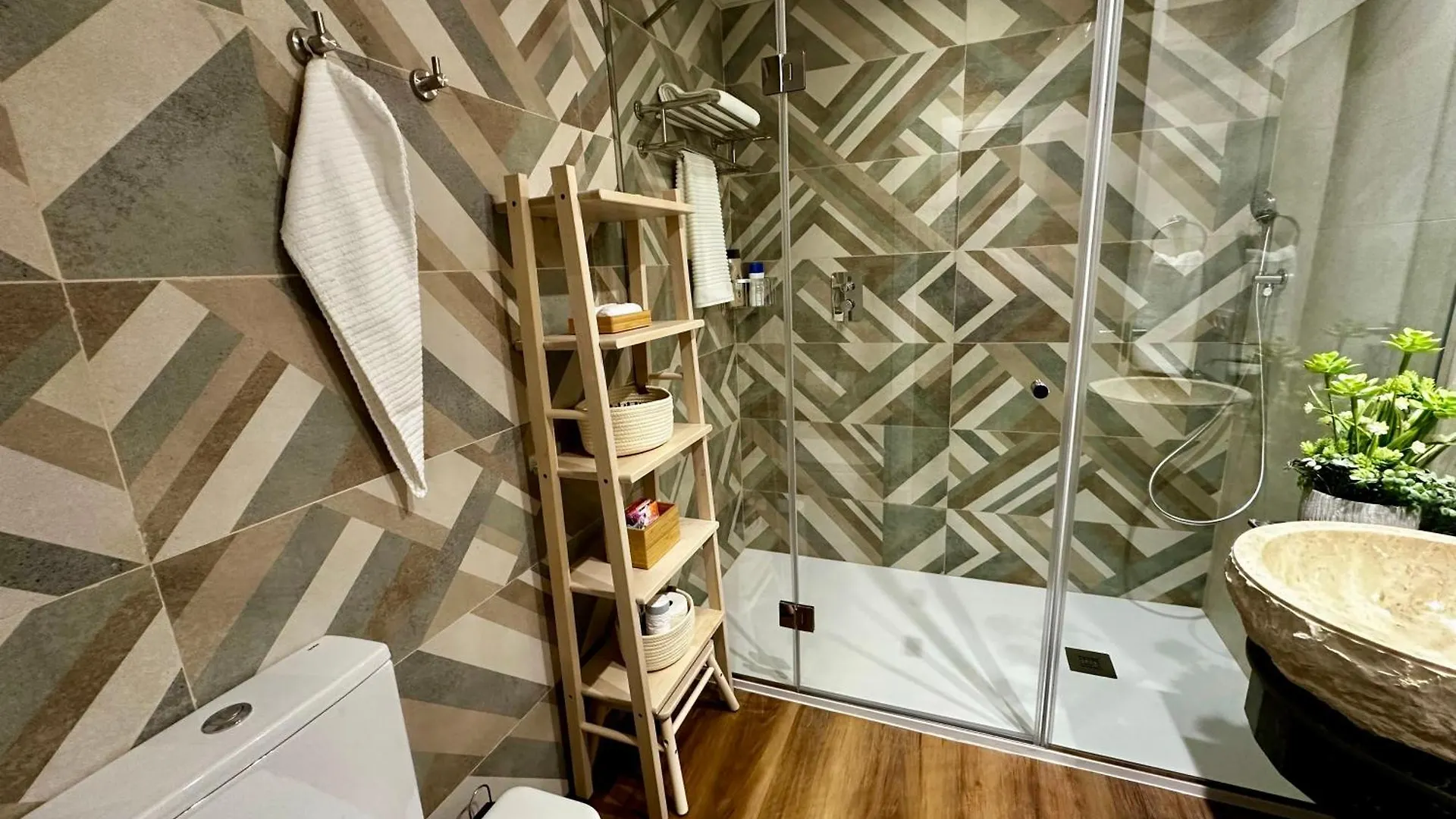 Bastinazo Alohadream - Luxury Premium - Dormirdcategoria Condeto En La Mejor Ubicacion De La Ciudad, Especial Grupos, Insonorizado, Aire Acondicionado En Todas Las Habitaciones, Tv 100